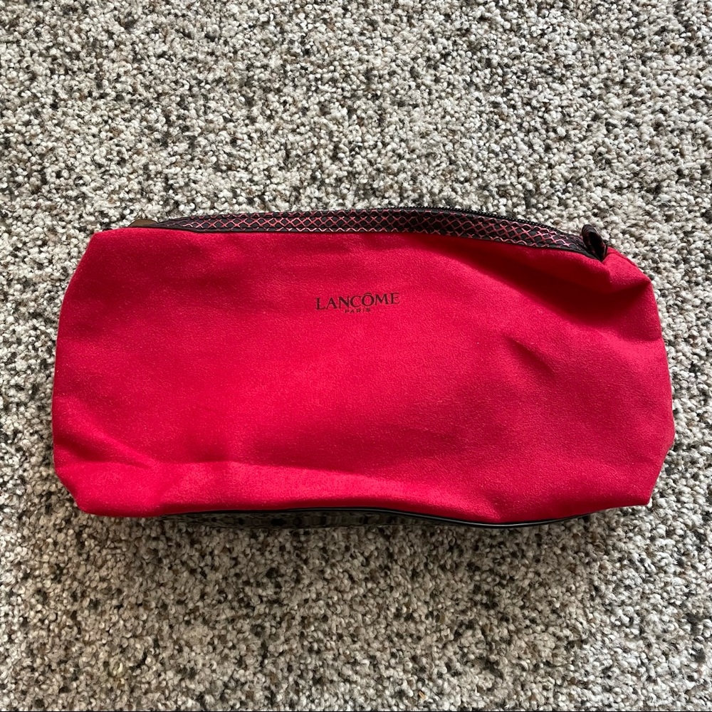 NWOT cosmetic bag